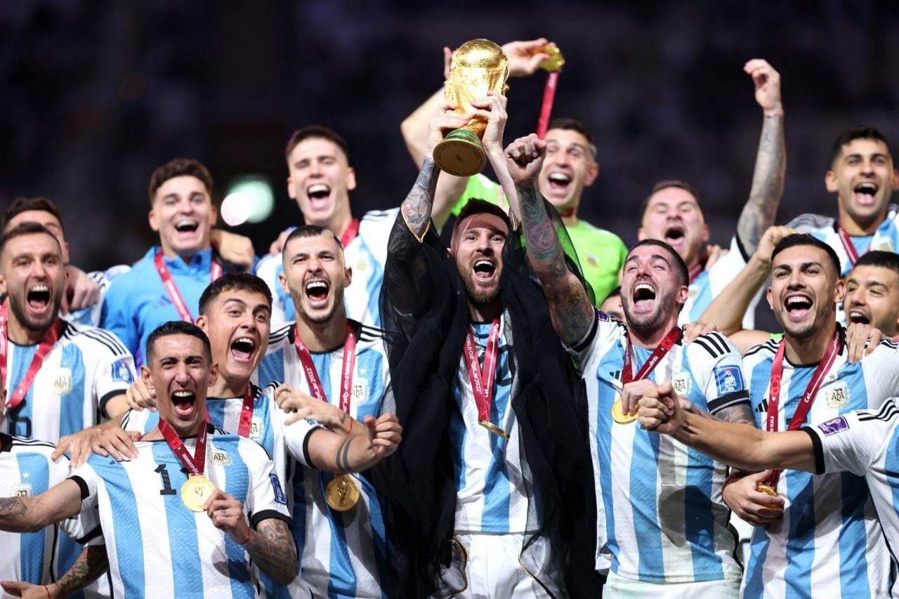 بعد وصافة المونديال.. نجم منتخب الأرجنتين يعلن اعتزال اللعب دوليا